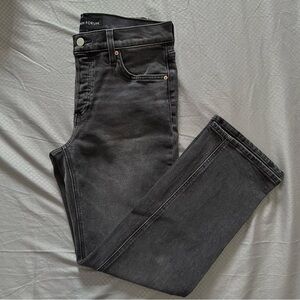 Aritzia
Denim Forum - Arlo Lo-Rise Straight Jeans